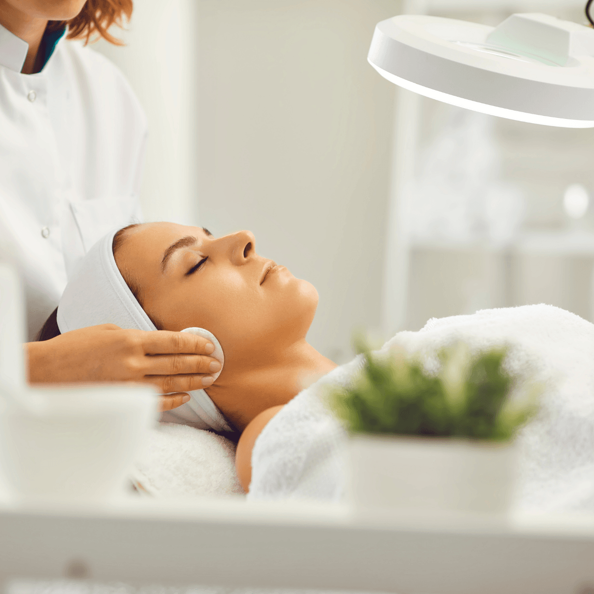 Hidratación Facial a Domicilio La Adrada | 45 min - Imagen 3