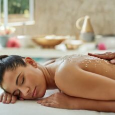 Masaje descontracturante Candeleda exfoliación escapular mimasajeadomicilio.com Valle Tiétar